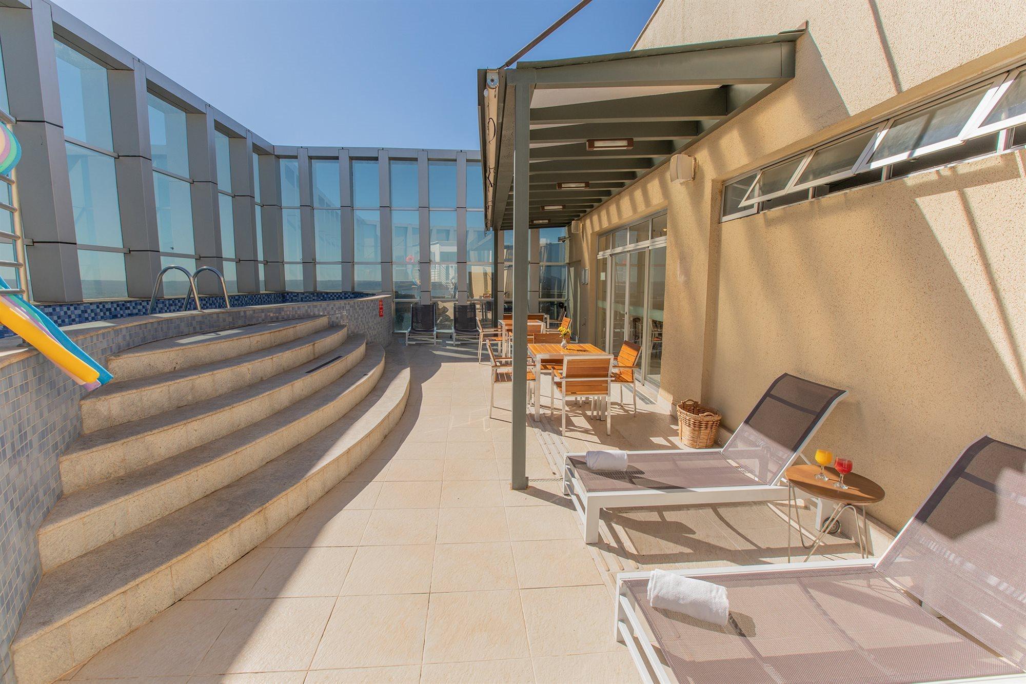 Hotel Fusion Hplus Express +